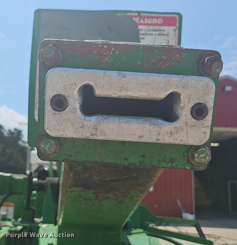 image for item DR3415 2013 Bandit 1590XP  wood chipper