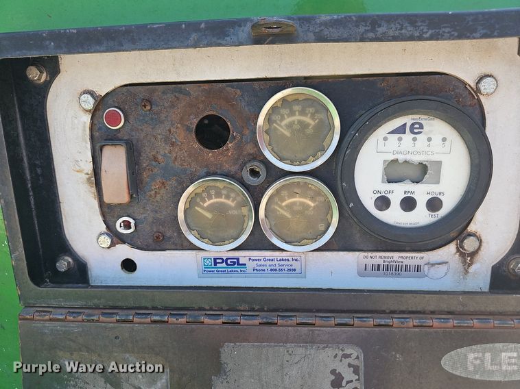 image for item DR3415 2013 Bandit 1590XP  wood chipper