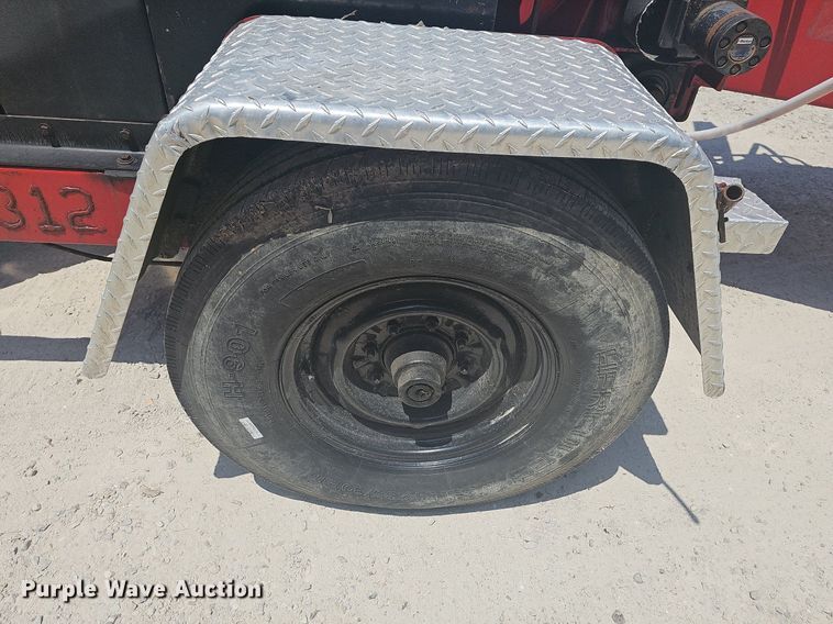 image for item DR3417 2011 Altec DC-1317  wood chipper