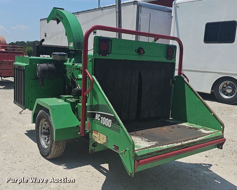 image for item DR3418 2015 Vermeer BC1000XL  wood chipper