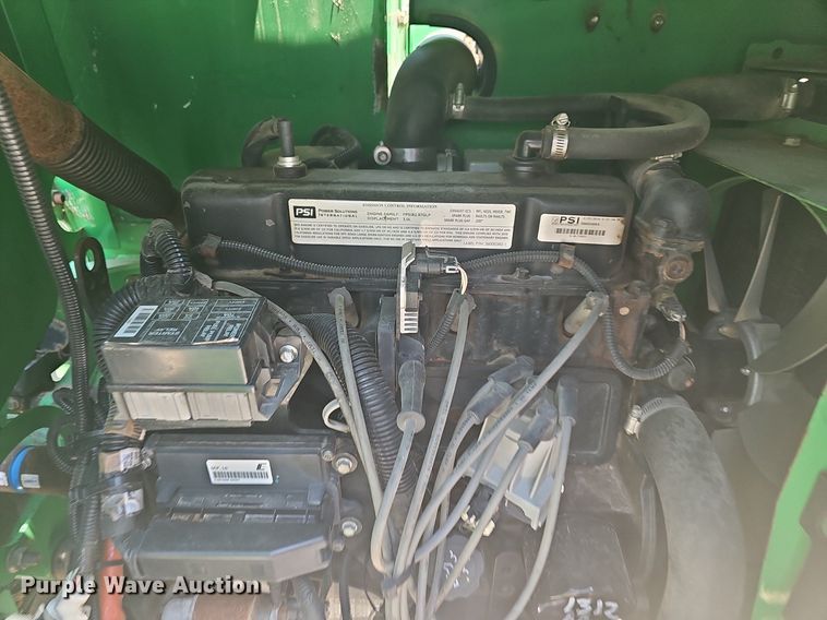 image for item DR3418 2015 Vermeer BC1000XL  wood chipper