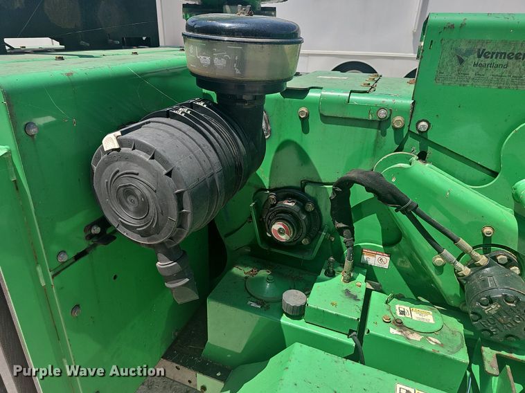 image for item DR3418 2015 Vermeer BC1000XL  wood chipper