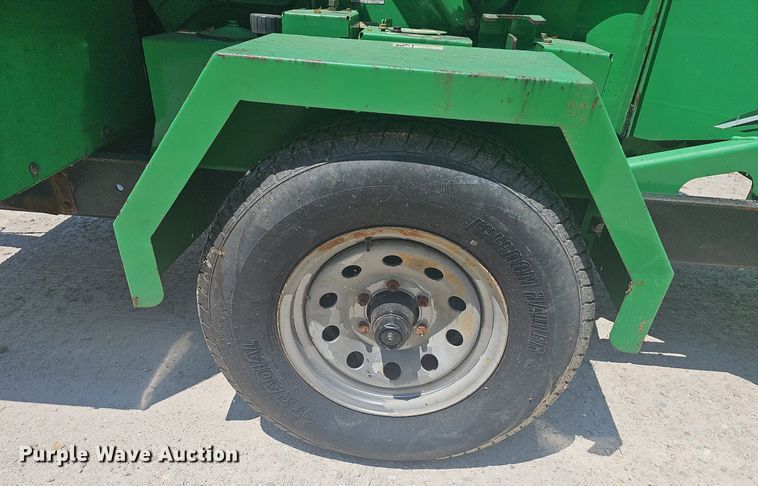 image for item DR3418 2015 Vermeer BC1000XL  wood chipper