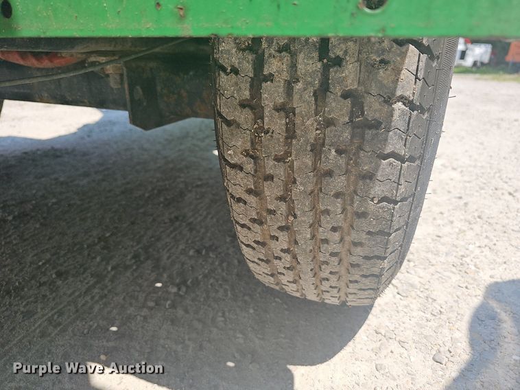 image for item DR3418 2015 Vermeer BC1000XL  wood chipper