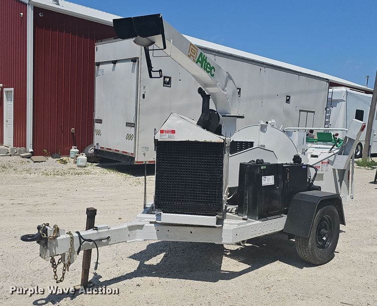 image for item DR3420 2011 Altec DC-1317  wood chipper