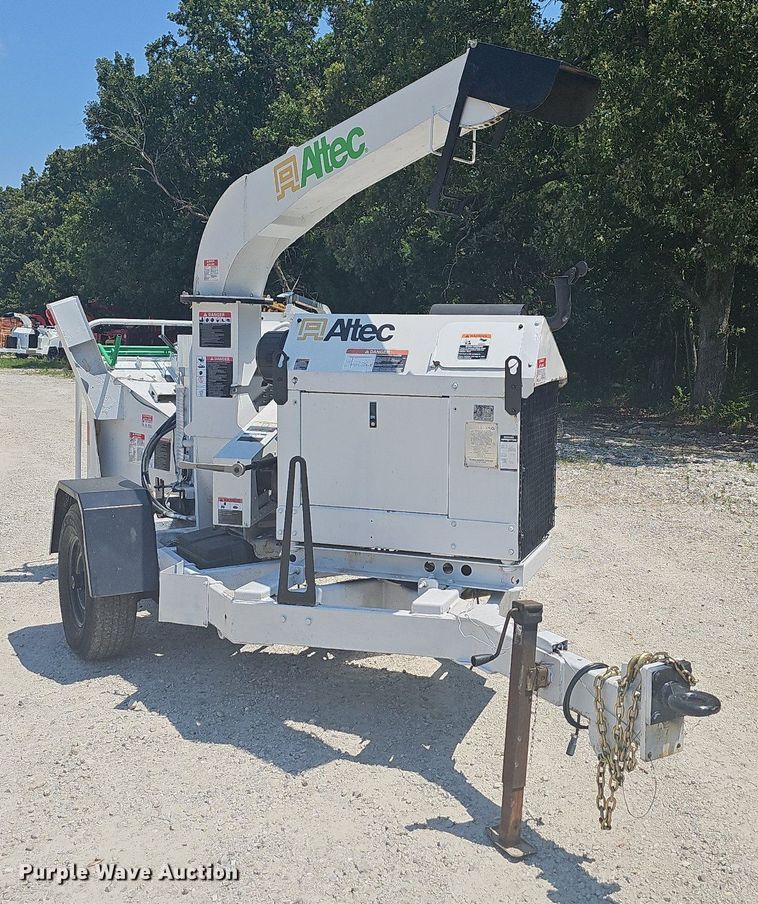 image for item DR3420 2011 Altec DC-1317  wood chipper