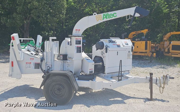 image for item DR3420 2011 Altec DC-1317  wood chipper