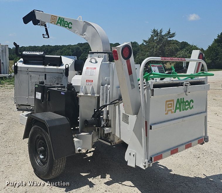 image for item DR3420 2011 Altec DC-1317  wood chipper