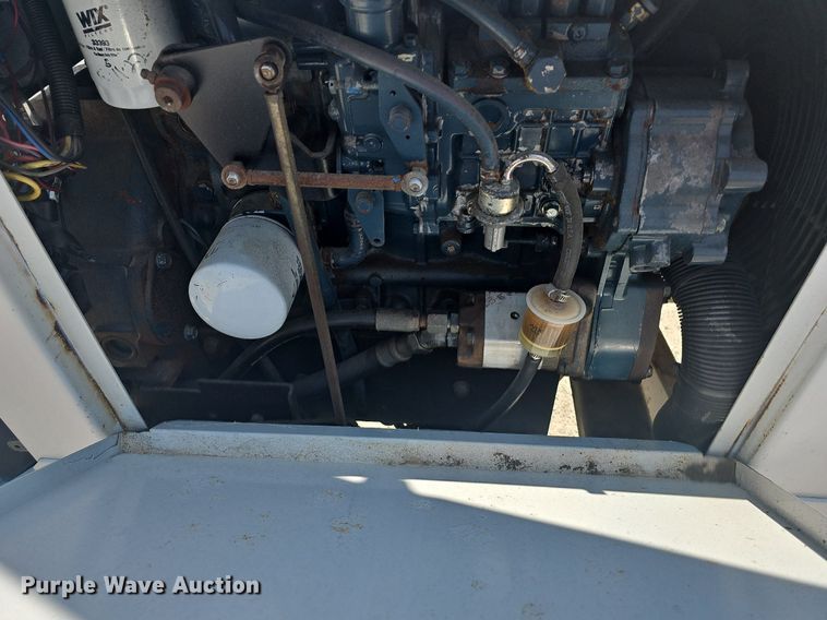 image for item DR3420 2011 Altec DC-1317  wood chipper