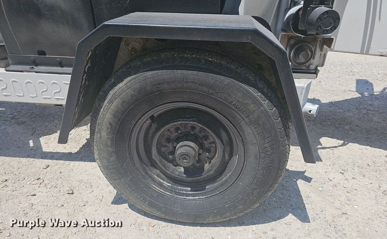 image for item DR3420 2011 Altec DC-1317  wood chipper