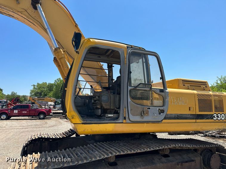 image for item DR7446 2000 John Deere 330LC  excavator