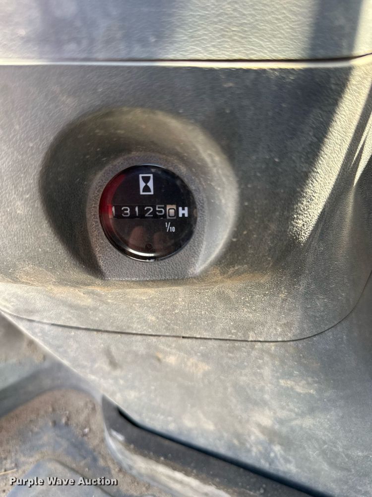 image for item DR7446 2000 John Deere 330LC  excavator