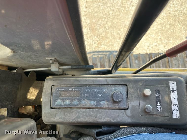 image for item DR7446 2000 John Deere 330LC  excavator