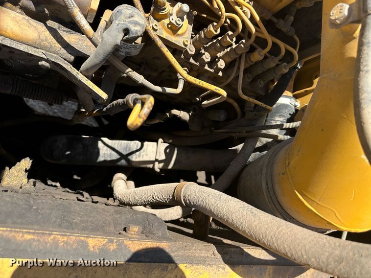 image for item DR7446 2000 John Deere 330LC  excavator