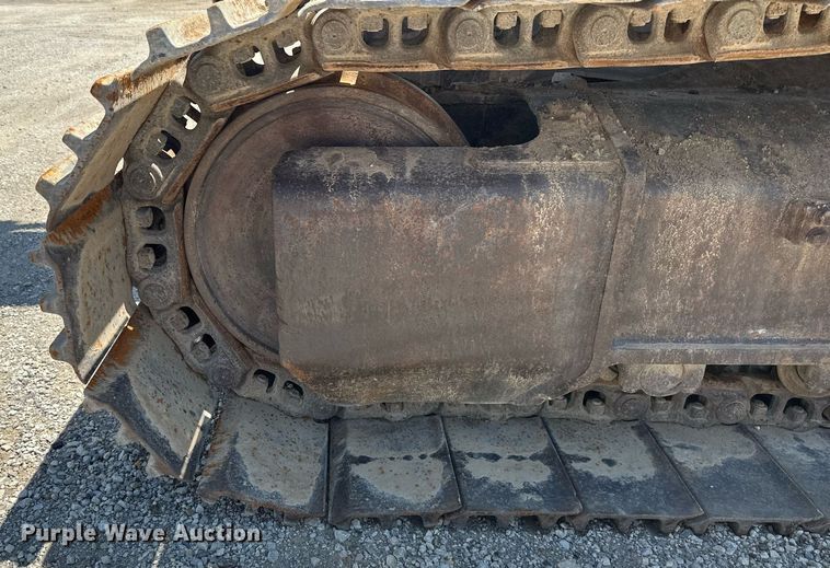 image for item DR7446 2000 John Deere 330LC  excavator