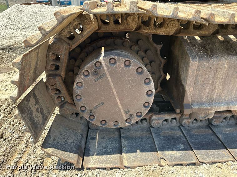 image for item DR7446 2000 John Deere 330LC  excavator