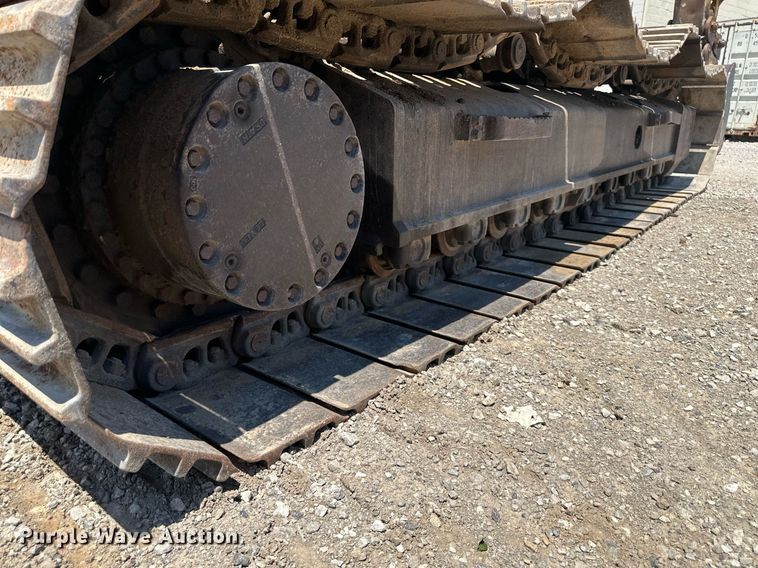 image for item DR7446 2000 John Deere 330LC  excavator