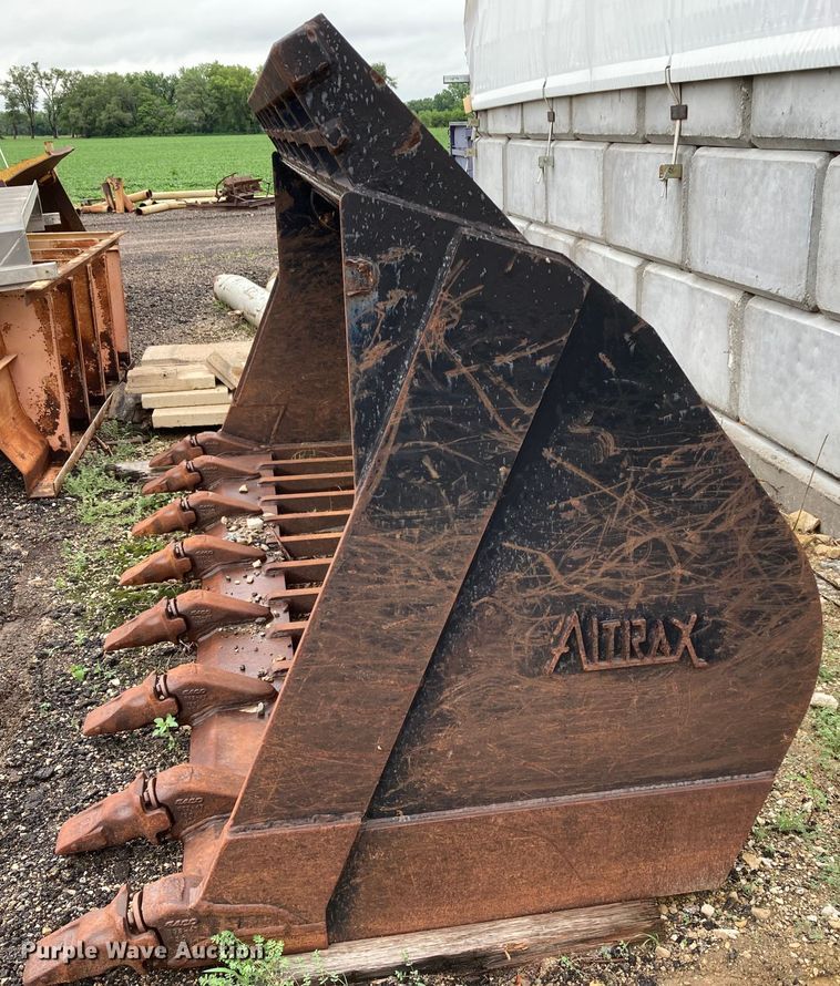 image for item HN9911 Altrax  144" W rock bucket