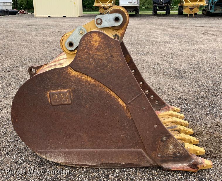 image for item HN9912 Caterpillar  54"W excavator bucket