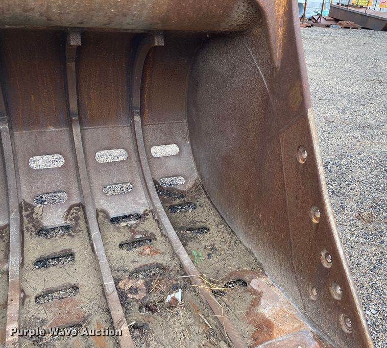 image for item HN9912 Caterpillar  54"W excavator bucket