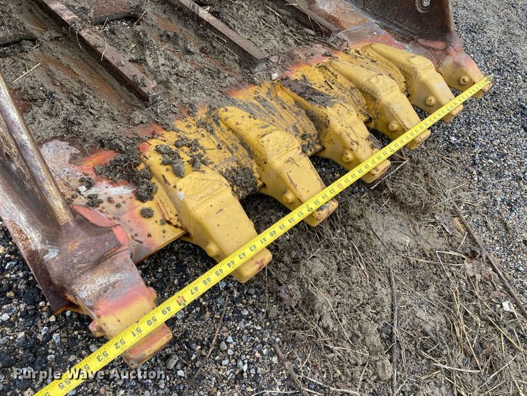 image for item HN9912 Caterpillar  54"W excavator bucket