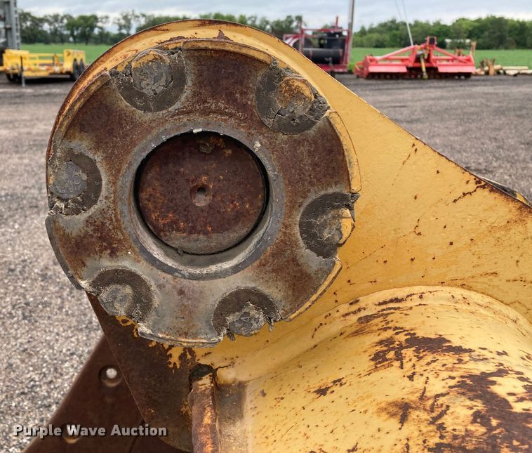 image for item HN9912 Caterpillar  54"W excavator bucket