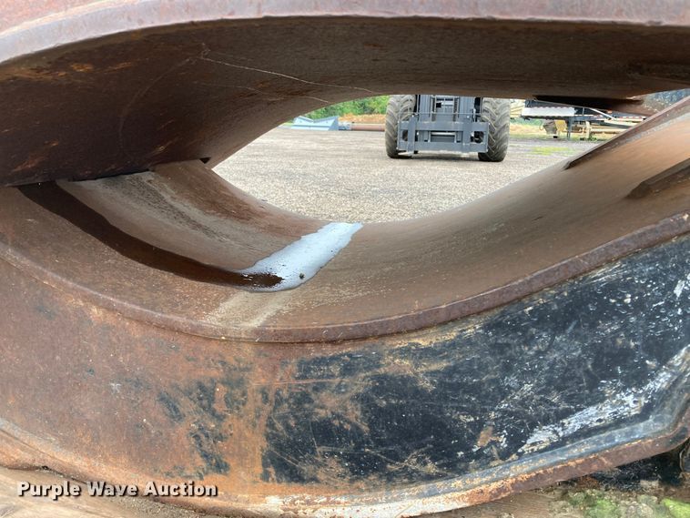 image for item HN9913 Caterpillar  50"W excavator grapple