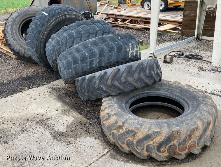 image for item HN9914 (6) motor grader tires
