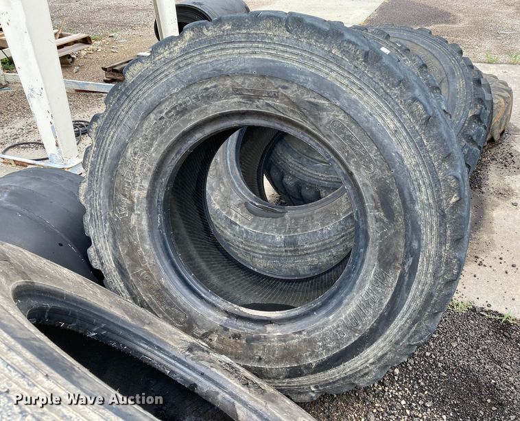 image for item HN9914 (6) motor grader tires