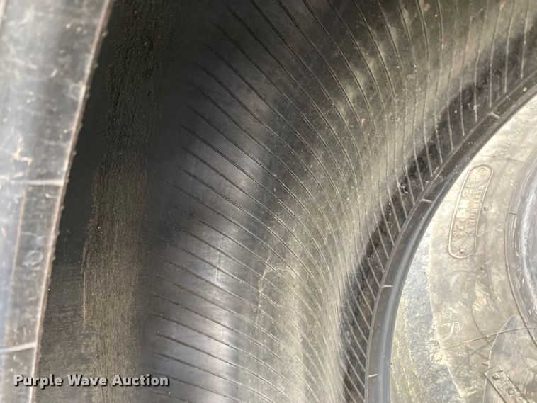 image for item HN9914 (6) motor grader tires