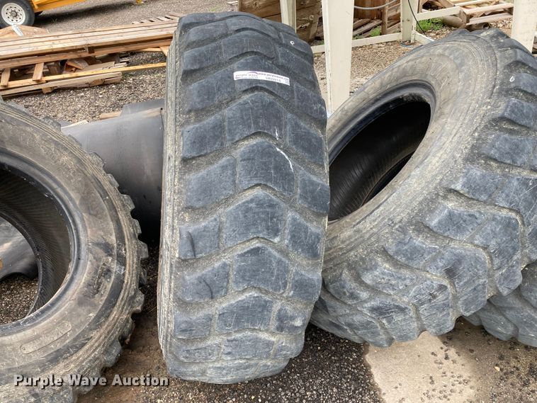image for item HN9914 (6) motor grader tires