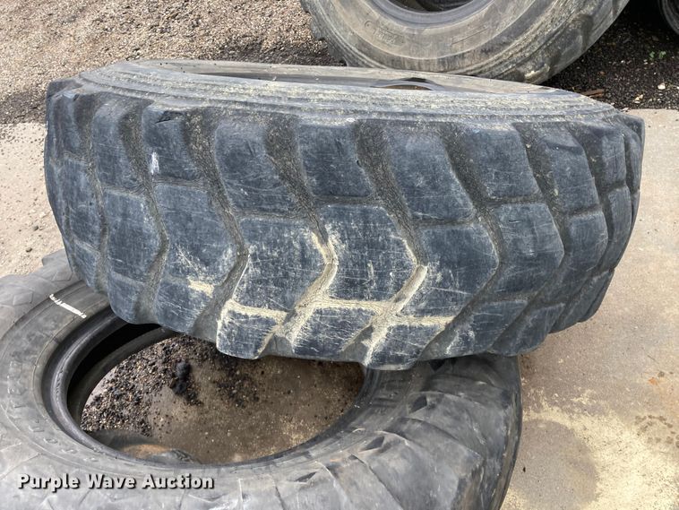 image for item HN9914 (6) motor grader tires