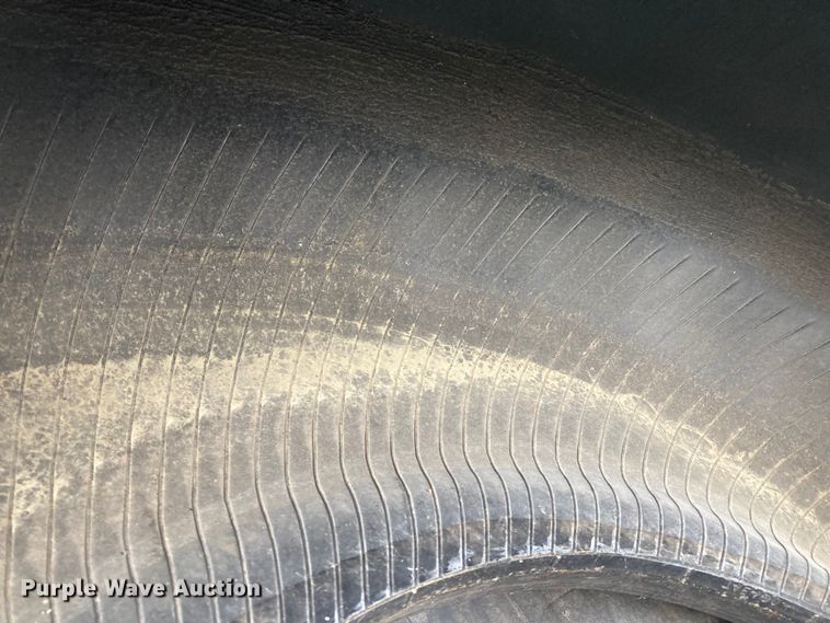 image for item HN9914 (6) motor grader tires