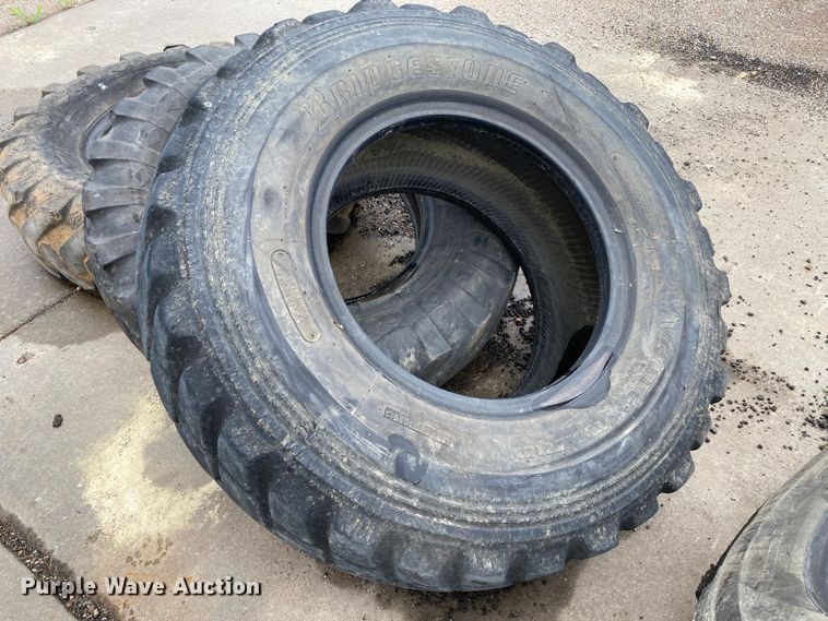 image for item HN9914 (6) motor grader tires