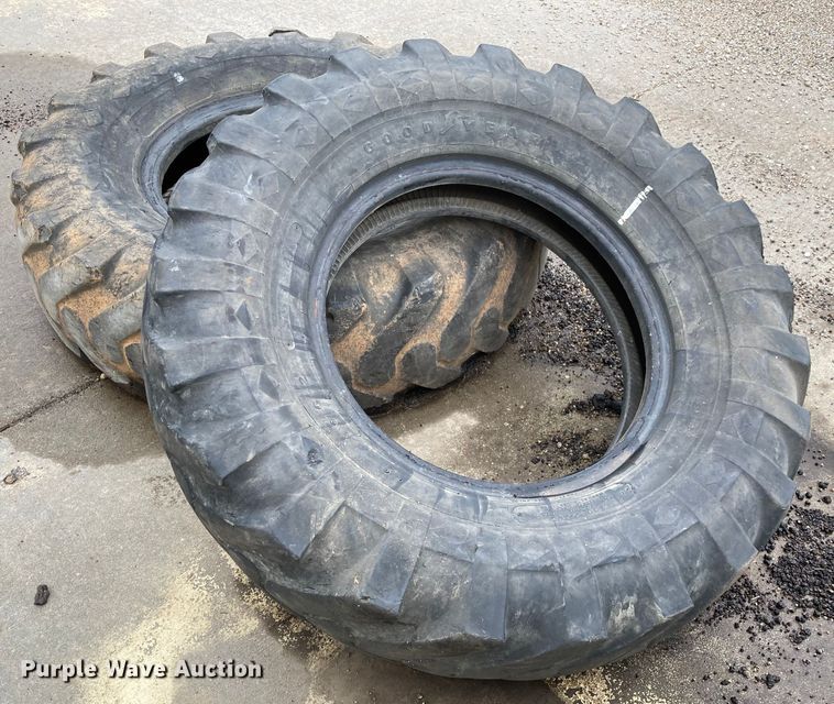image for item HN9914 (6) motor grader tires