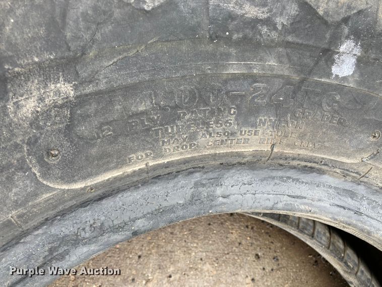 image for item HN9914 (6) motor grader tires