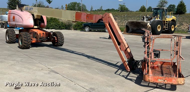 image for item II9241 2006 JLG 660SJ  boom lift