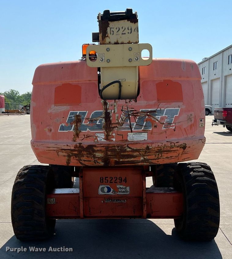 image for item II9241 2006 JLG 660SJ  boom lift