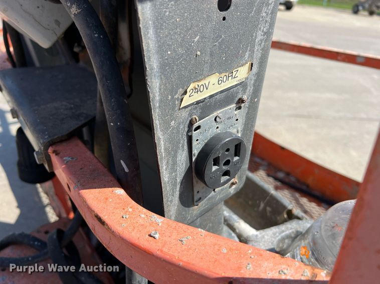 image for item II9241 2006 JLG 660SJ  boom lift