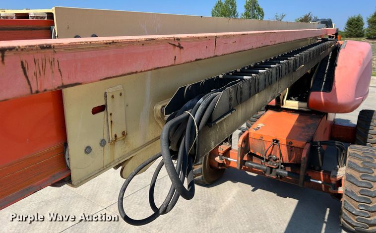 image for item II9241 2006 JLG 660SJ  boom lift