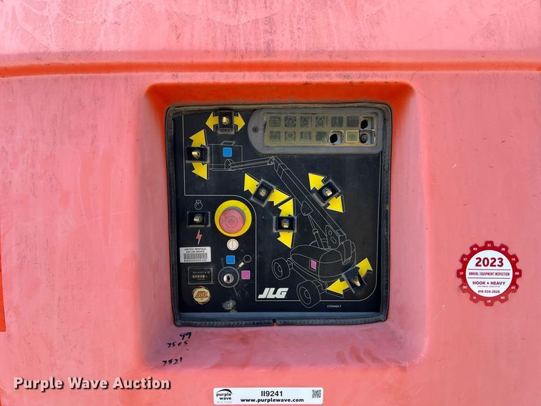 image for item II9241 2006 JLG 660SJ  boom lift