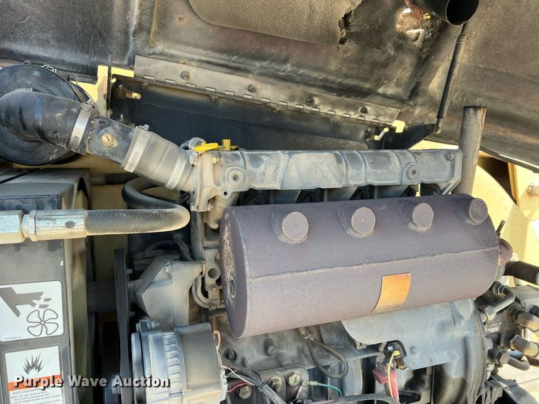 image for item II9241 2006 JLG 660SJ  boom lift