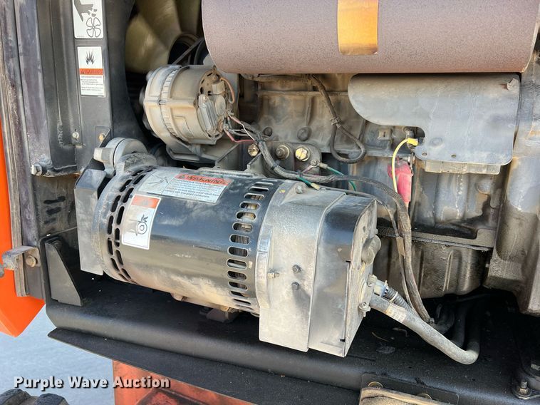 image for item II9241 2006 JLG 660SJ  boom lift