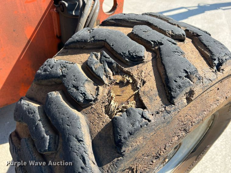 image for item II9241 2006 JLG 660SJ  boom lift