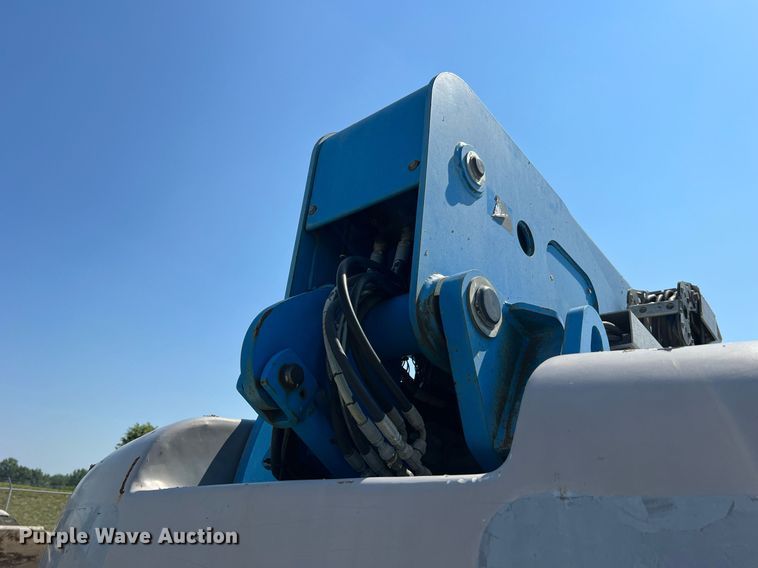 image for item II9242 2008 Genie S-65  boom lift