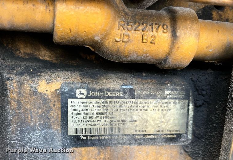 image for item II9243 2010 John Deere 824K  wheel loader