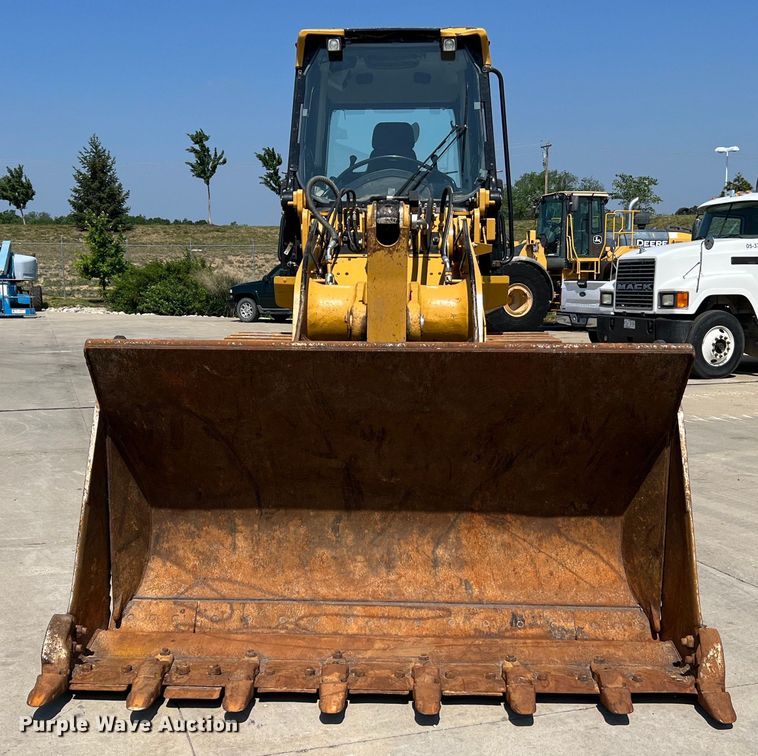 image for item II9244 2016 Caterpillar 963K  track loader