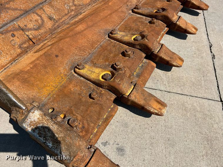 image for item II9244 2016 Caterpillar 963K  track loader