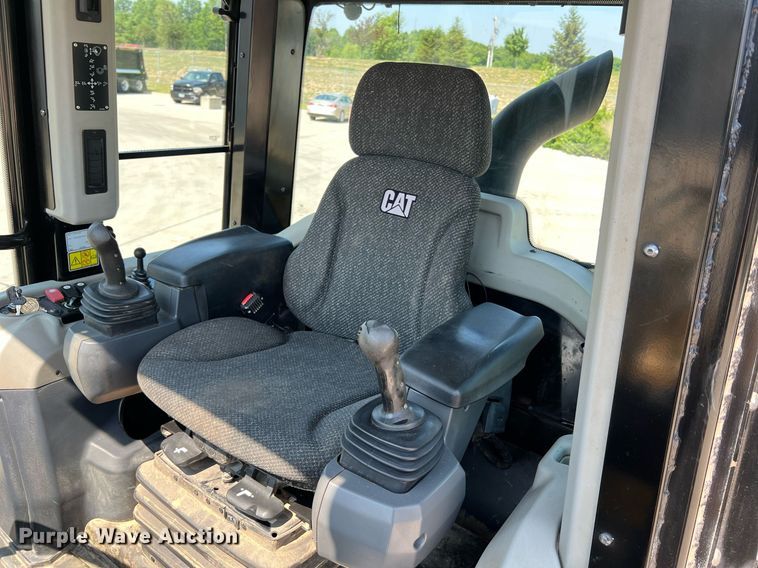 image for item II9244 2016 Caterpillar 963K  track loader