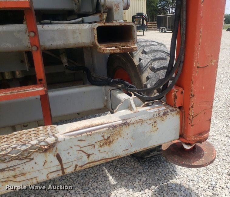 image for item IP9358 2005 Skyjack SJ7127  scissor lift